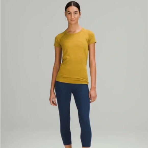 LULULEMON gold swiftly tech short sleeve tee - Picture 1 of 10